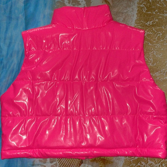 Sleeveless puffer jacket - Picture 5 of 5